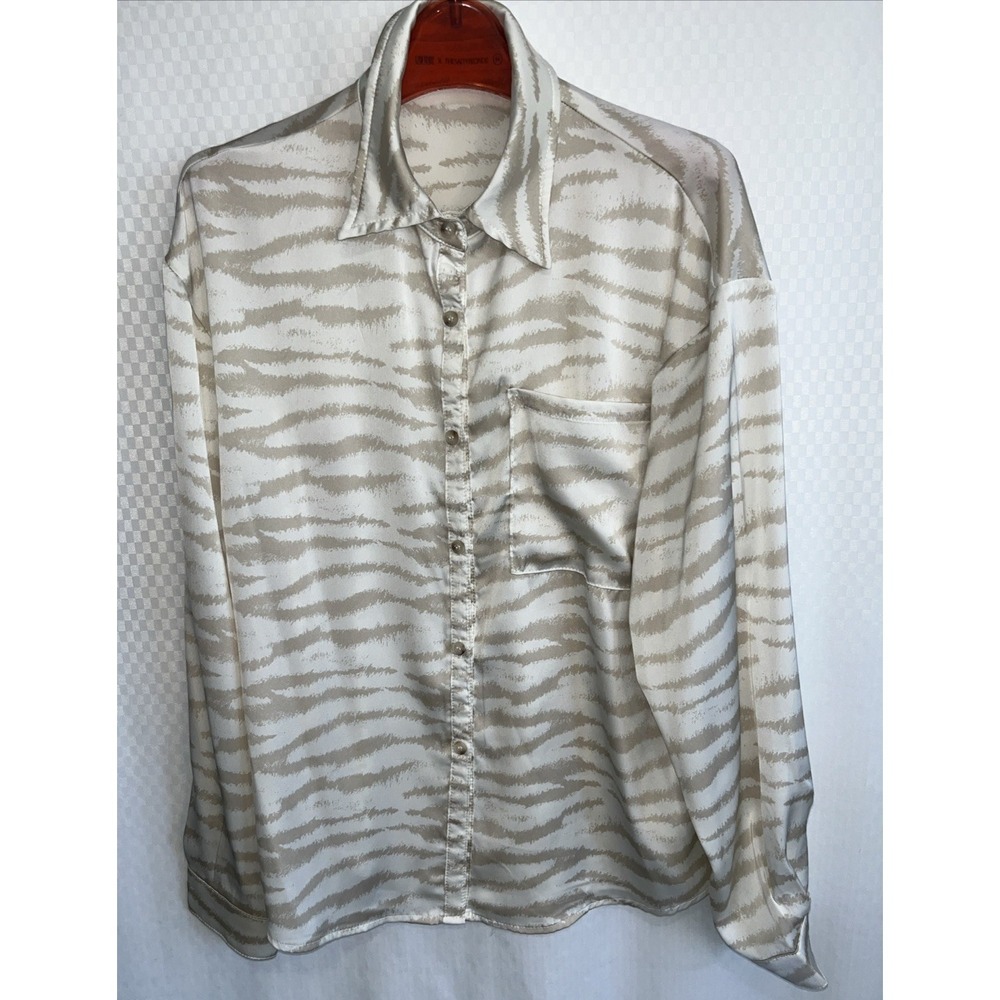 12th Tribe The Salty Blonde Button Front Blouse Women's M‎ Ivory Tiger Skin